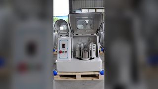 Una macchina, quattro vasetti, preparazione del campione più efficiente.